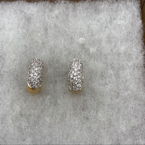 Gold and pavé half hoop post earrings - Picture 5 of 9